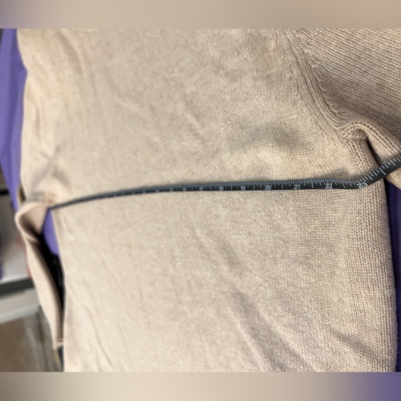 100% Cashmere Chinti & Parker Relaxed Colorblock Crew. L. Beige, Gray, Black. - Picture 8 of 13